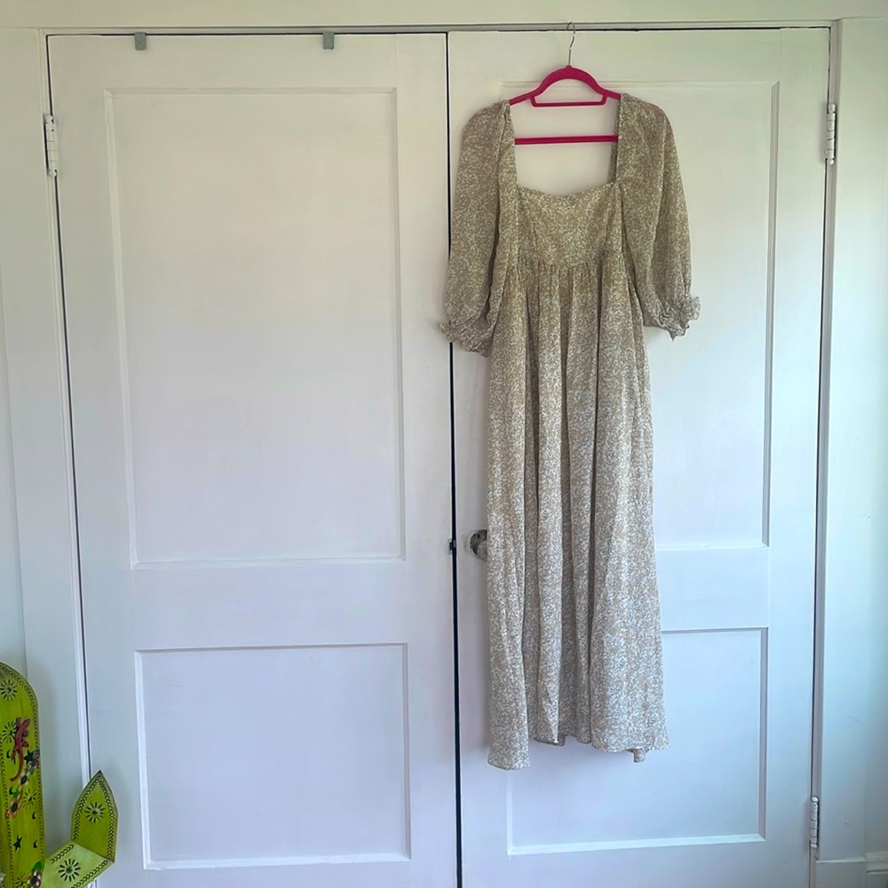 Stunning square neck, patterned midi dress